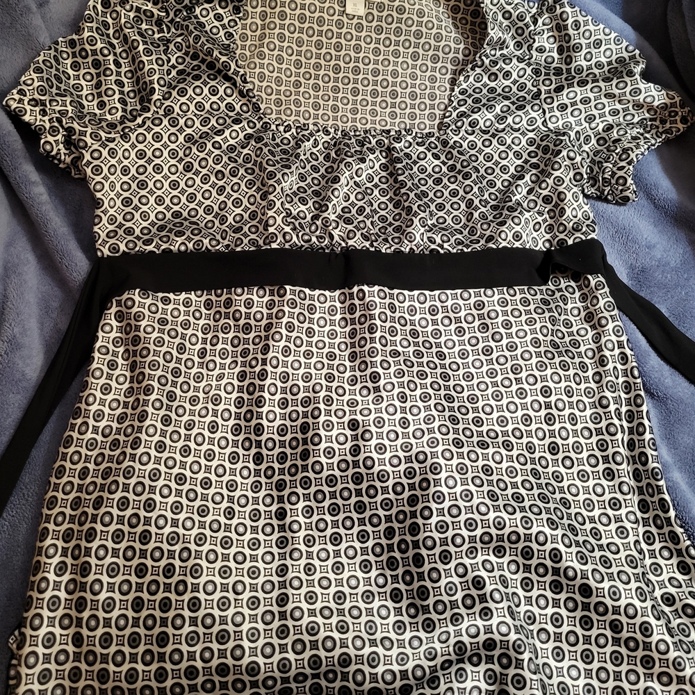 Dress Barn Black and White Patterned Blouse